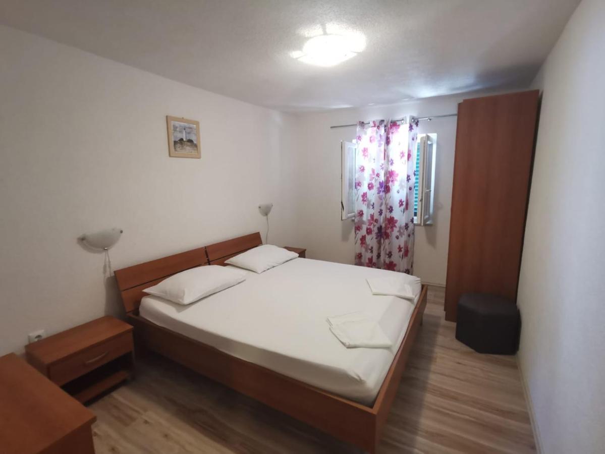 Apartmani Franceska Bol Kültér fotó