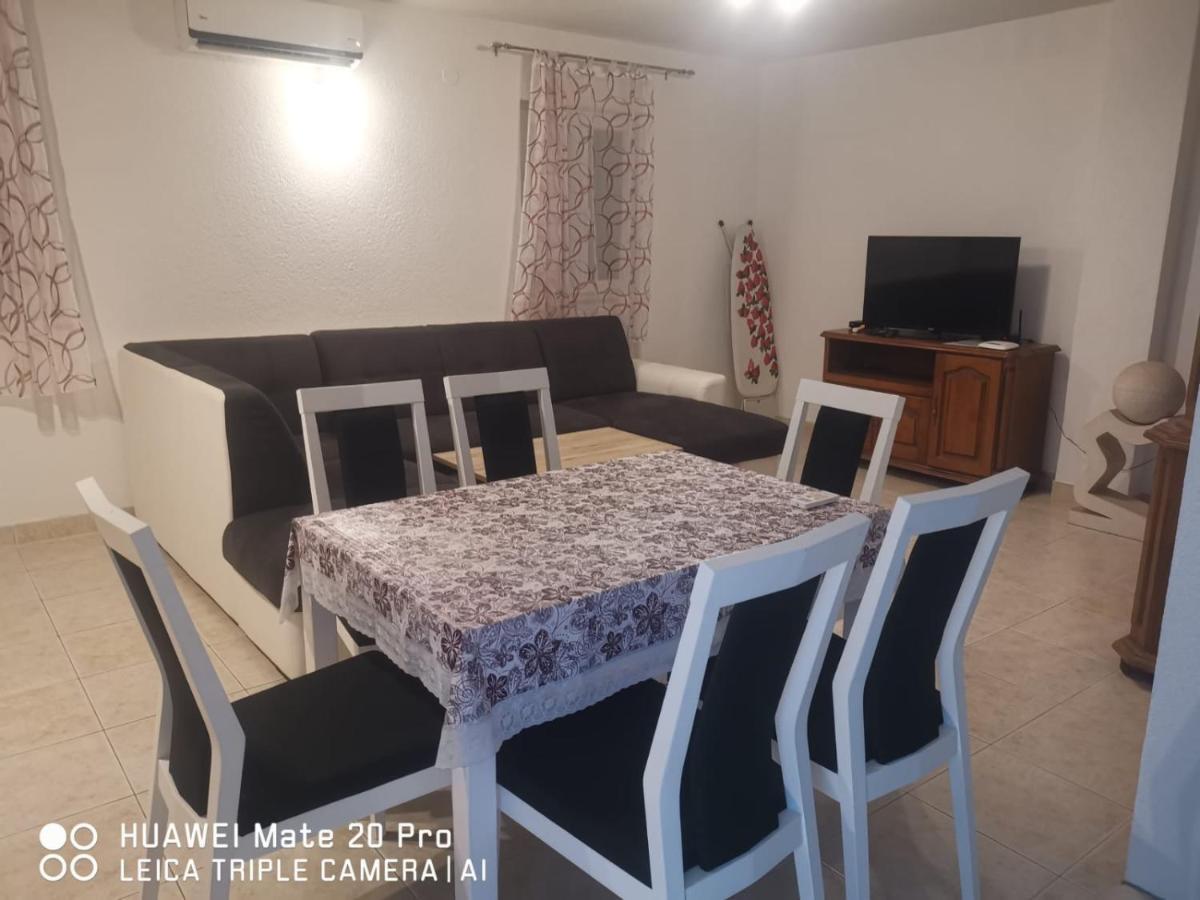 Apartmani Franceska Bol Kültér fotó